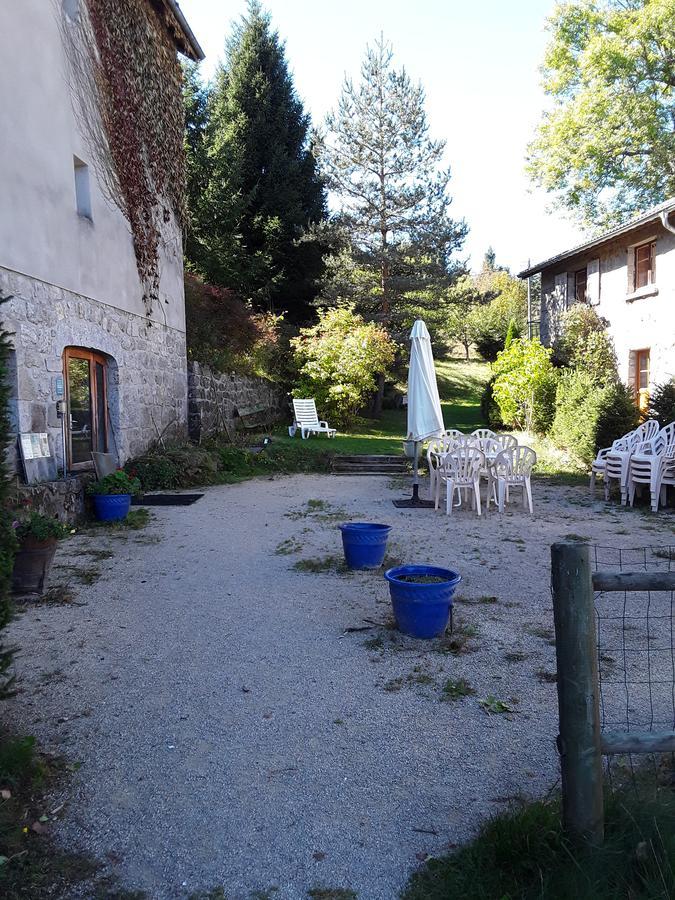 L'Auberge Chez Leon Le Chambon-sur-Lignon Εξωτερικό φωτογραφία